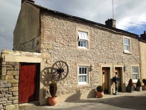 Thimble Holiday Cottages Dog Friendly Bakewell
