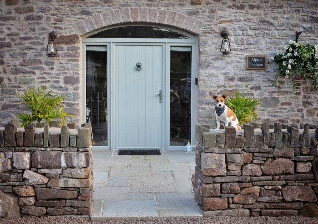 Luxury Dog Friendly Brecon Accommodation